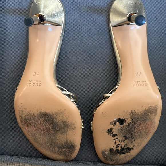 Authentic GUCCI Gold Sandals Sz 7. Purchased from SFA. Box & dust bag included - Picture 5 of 11